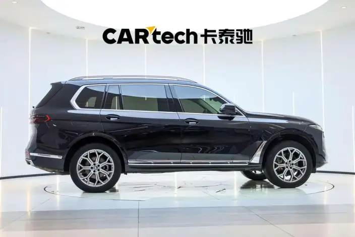 BMW X7 2023 Model xDrive40i Leading Model Luxury Set – фото 8
