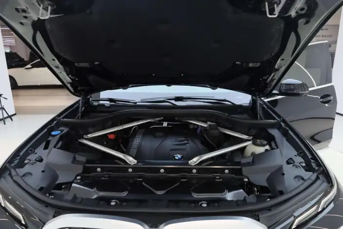BMW X7 2023 Model xDrive40i Leading Model Luxury Set – фото 9