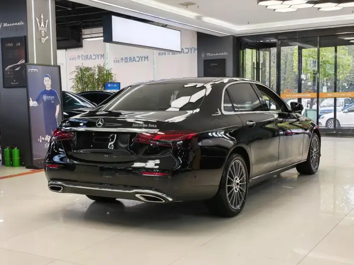 Mercedes-Benz E-Class 2023 Model E 260 L sedan – фото 6