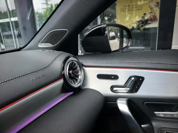 Mercedes-Benz A-Class AMG Imported 2026 Model AMG A 35 4MATIC – фото 9
