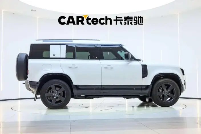 Land Rover Defender 2024 Model 110 3.0T P400 X-Dynamic HSE – фото 6