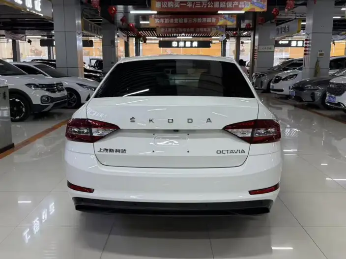 Skoda Octavia 2022 Model 1.5L Automatic Comfort Edition – фото 4
