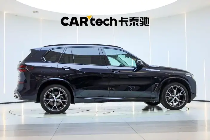 BMW X5 2023 Model xDrive30Li Exclusive Model M Sports Set – фото 8