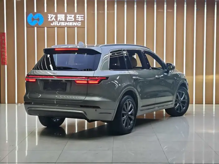 Li Auto ONE 2021 Model Extended Range 6 seat Edition – фото 6