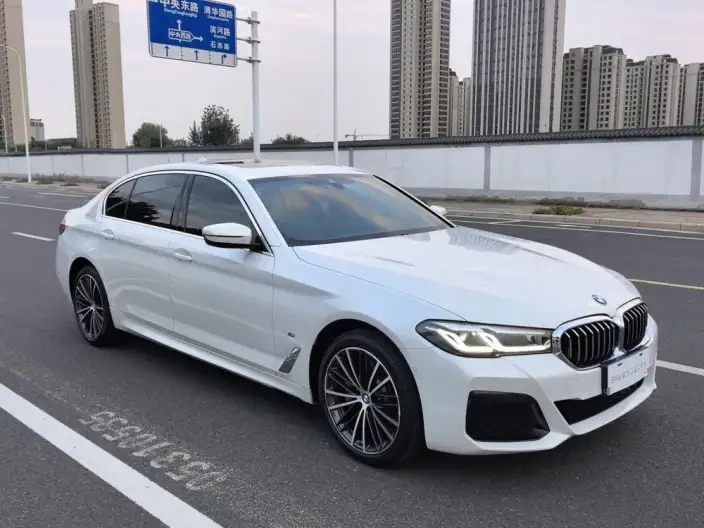 BMW 5 Series 2023 Model Facelift 530Li Leading Model M Sports Set – фото 3