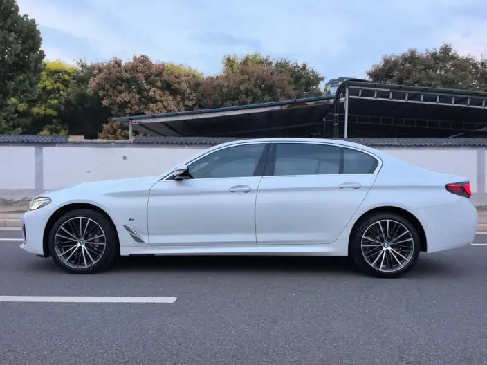 BMW 5 Series 2023 Model Facelift 530Li Leading Model M Sports Set – фото 4