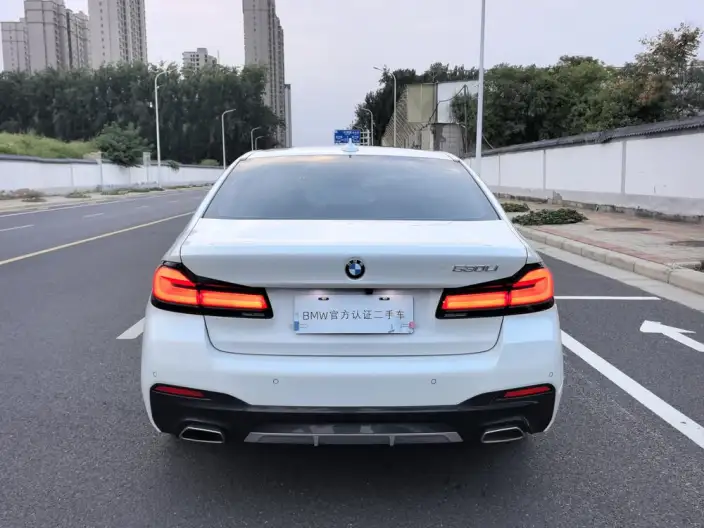 BMW 5 Series 2023 Model Facelift 530Li Leading Model M Sports Set – фото 6