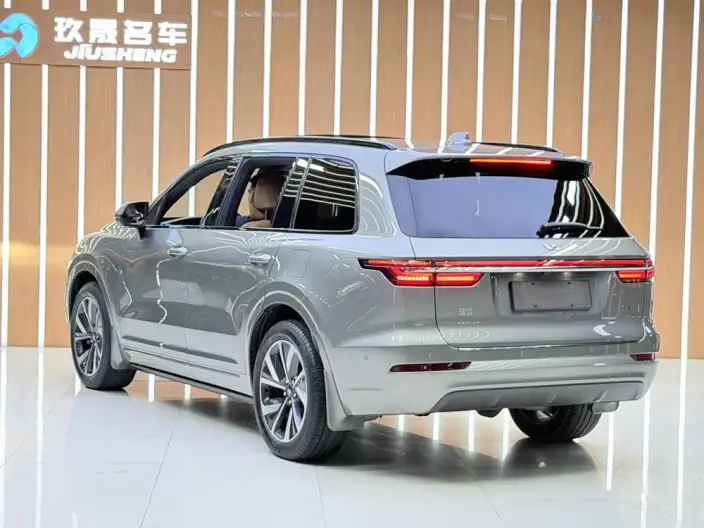 Li Auto ONE 2021 Model Extended Range 6 seat Edition – фото 4