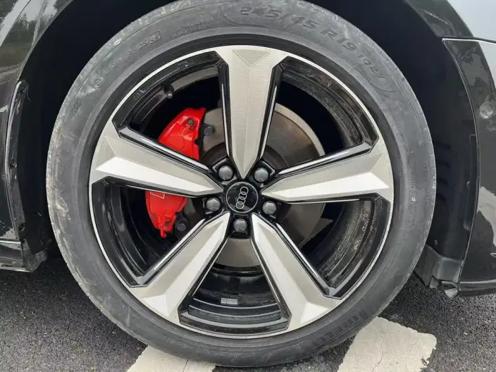 Audi A6L 2022 Model 40 TFSI Luxury Dynamic Model – фото 8