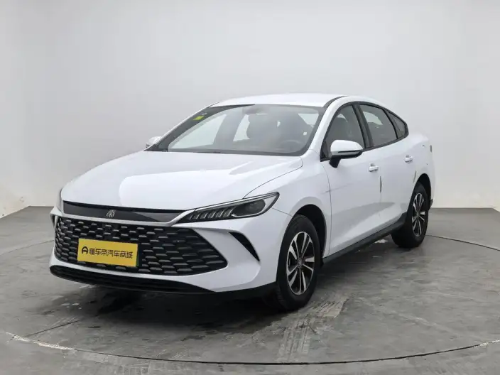 BYD Qin PLUS DM 2026 Model DM-i 128KM Enterprising Model – фото 1
