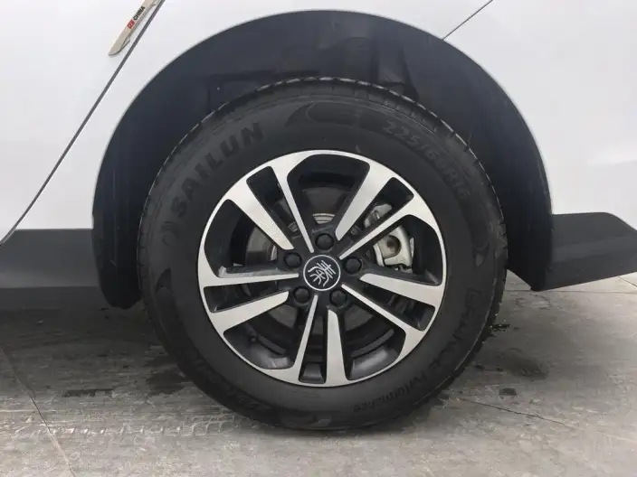 BYD Qin PLUS DM 2026 Model DM-i 128KM Enterprising Model – фото 9