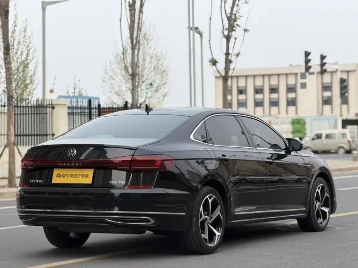 Volkswagen Passat 2023 Model Facelift 330TSI Starry sky Deluxe Edition – фото 6
