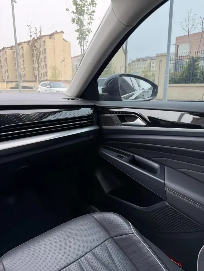 Volkswagen Passat 2023 Model Facelift 330TSI Starry sky Deluxe Edition – фото 10