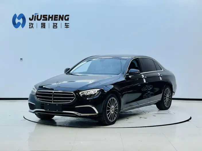 Mercedes-Benz E-Class 2022 Model Facelift II E 260 L 4MATIC sedan – фото 1
