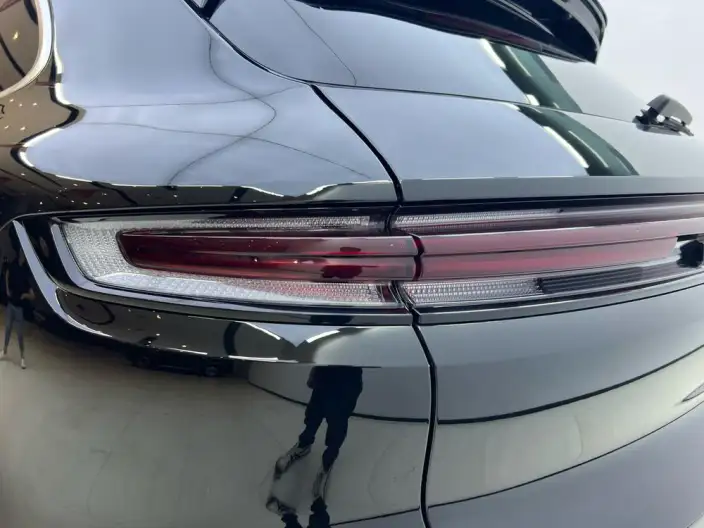 Cayenne E-Hybrid 2024 Model Cayenne E-Hybrid 2.0T – фото 7