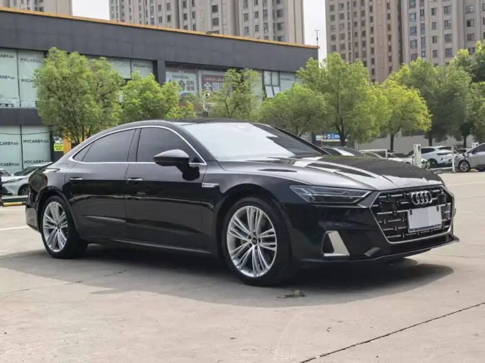 Audi A7 L 2025 Model 45 TFSI quattro Luxury Model