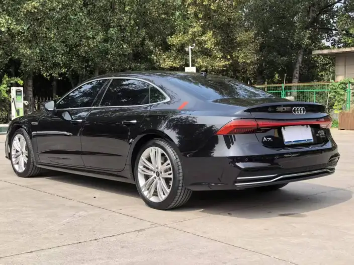 Audi A7 L 2025 Model 45 TFSI quattro Luxury Model