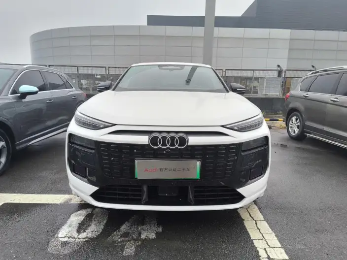 AUDI Q6L e-tron 2026 Model First Edition Pilot Edition