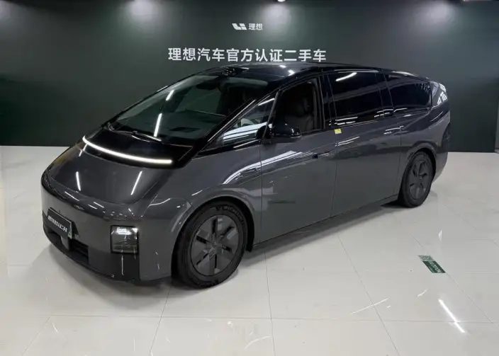Li Auto MEGA 2024 Model Ultra Edition – фото 1