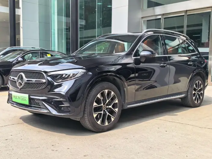 Mercedes-Benz GLC PHEV 2025 Model GLC 350 e L 4MATIC Collector Edition Edition – фото 1