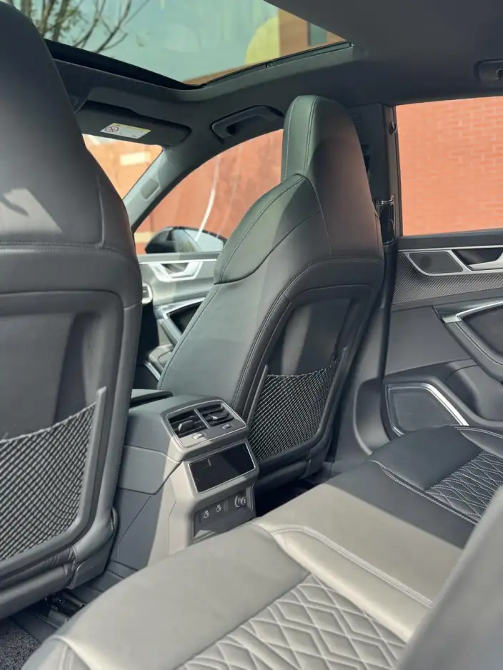 Audi A7 2024 Model 55 TFSI quattro Exclusive Model – фото 8