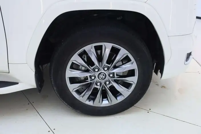 Land Cruiser (import 2023 Model 3.5T Automatic 4WD 7 seat Parallel Imported – фото 9