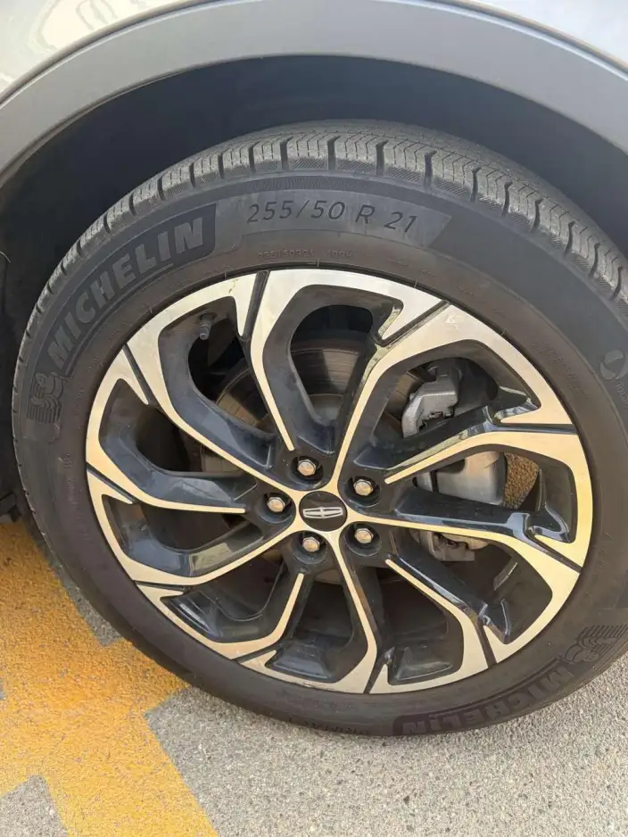 Nautilus 2023 Model 2.0T 4WD Exclusive Edition – фото 7