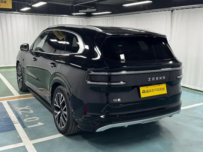 ZEEKR 8X 2026 Model 70kWh Ultra+ – фото 5