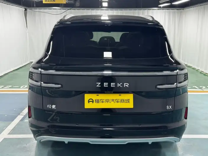 ZEEKR 8X 2026 Model 70kWh Ultra+ – фото 6