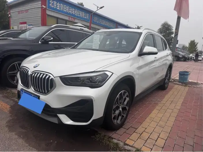 BMW X1 2022 Model sDrive25Li Leading Model – фото 1