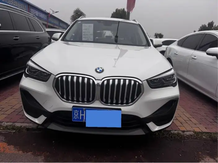 BMW X1 2022 Model sDrive25Li Leading Model – фото 2