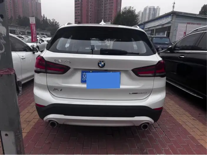BMW X1 2022 Model sDrive25Li Leading Model – фото 5