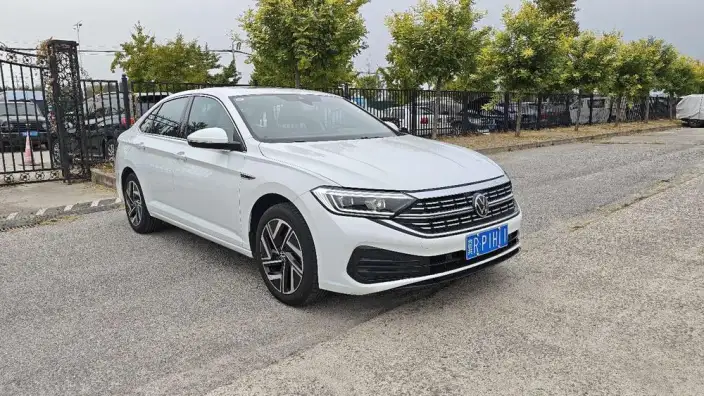 Volkswagen Sagitar 2023 Model 200TSI DSG Beyond Edition