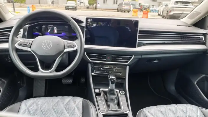 Volkswagen Sagitar 2023 Model 200TSI DSG Beyond Edition – фото 8