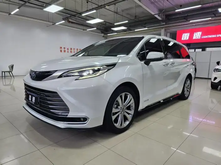 Toyota Sienna 2021 Model 2.5L Hybrid Supreme Edition