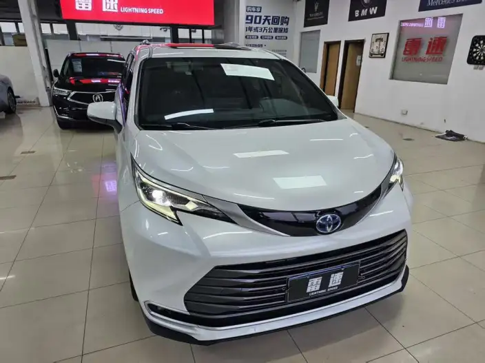 Toyota Sienna 2021 Model 2.5L Hybrid Supreme Edition