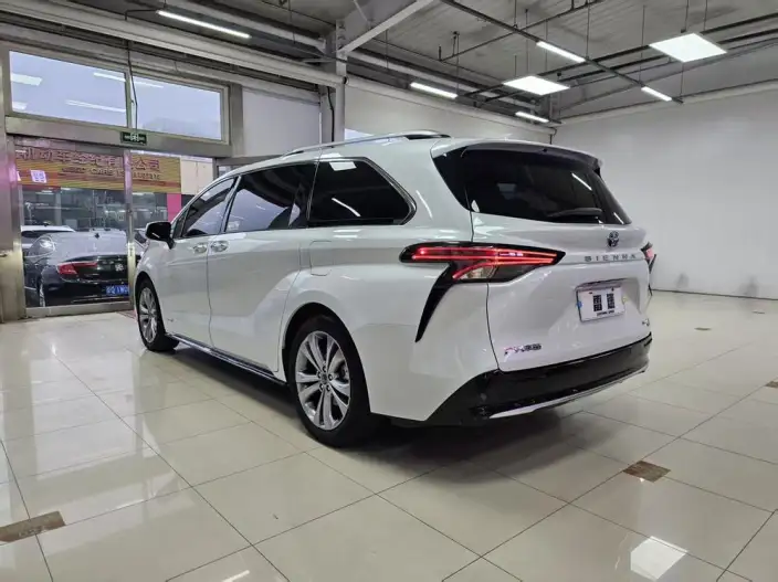 Toyota Sienna 2021 Model 2.5L Hybrid Supreme Edition – фото 5