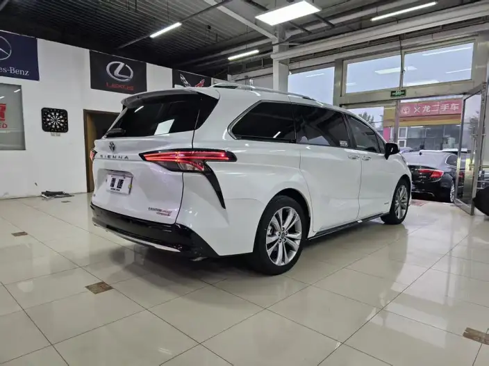 Toyota Sienna 2021 Model 2.5L Hybrid Supreme Edition – фото 7
