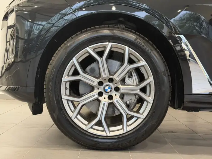 BMW X7 2024 Model xDrive40i Leading Model Luxury Set 7 seat – фото 6