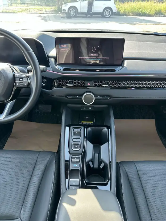 Honda Accord PHEV 2025 Model e:PHEV Premium Edition – фото 9