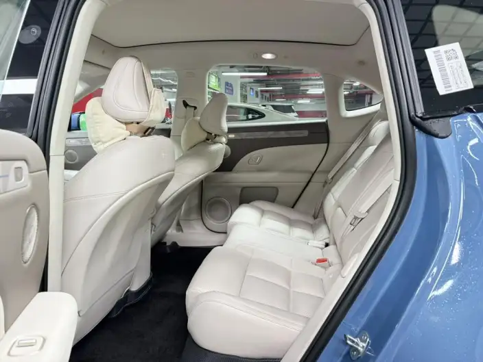 IM LS6 2026 Model EV Max – фото 9
