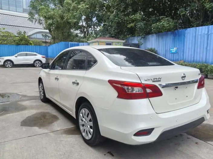Nissan Sylphy 2021 Model Classic 1.6 XE CVT Comfort Edition