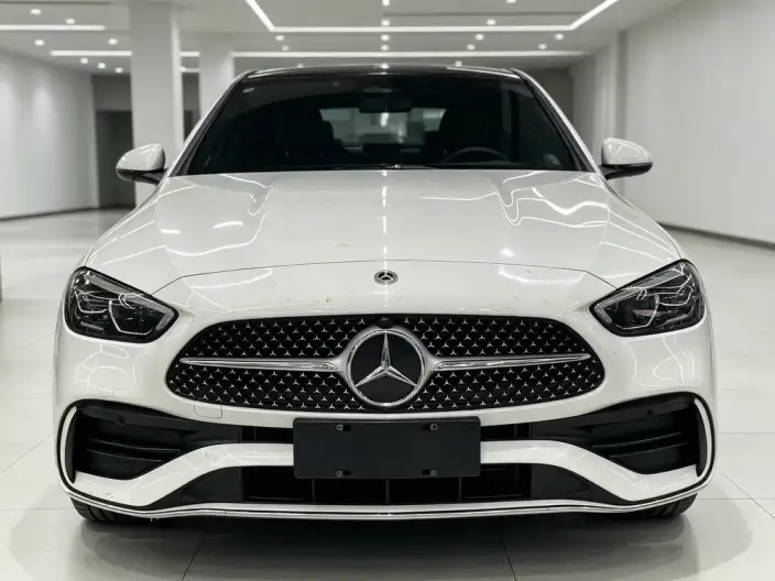 Mercedes-Benz C-Class 2023 Model C 260 L Sports Edition – фото 2