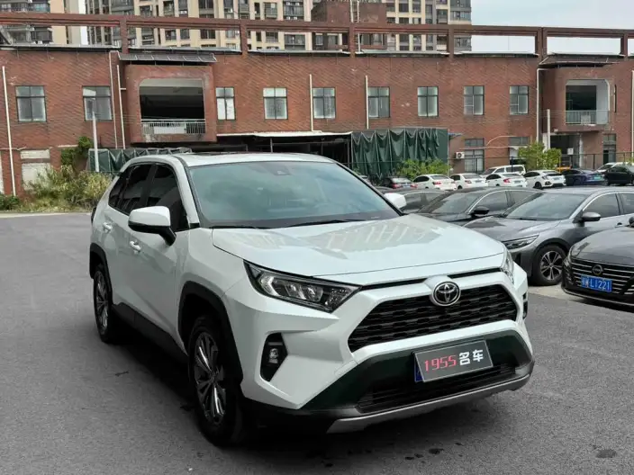 Toyota RAV4 2023 Model 2.0L CVT 2WD Fashion edition