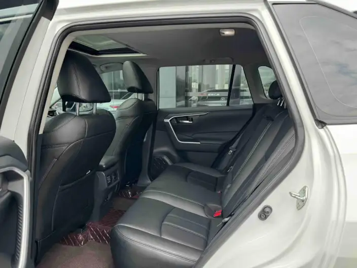 Toyota RAV4 2023 Model 2.0L CVT 2WD Fashion edition – фото 9
