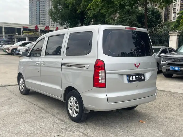 Wuling Hongguang V 2021 Model Facelift 1.5L Manual Jinxiang Edition – фото 5