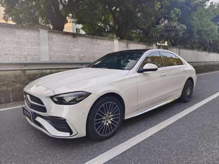 Mercedes-Benz C-Class 2023 Model C 260 L Sports Edition – фото 1