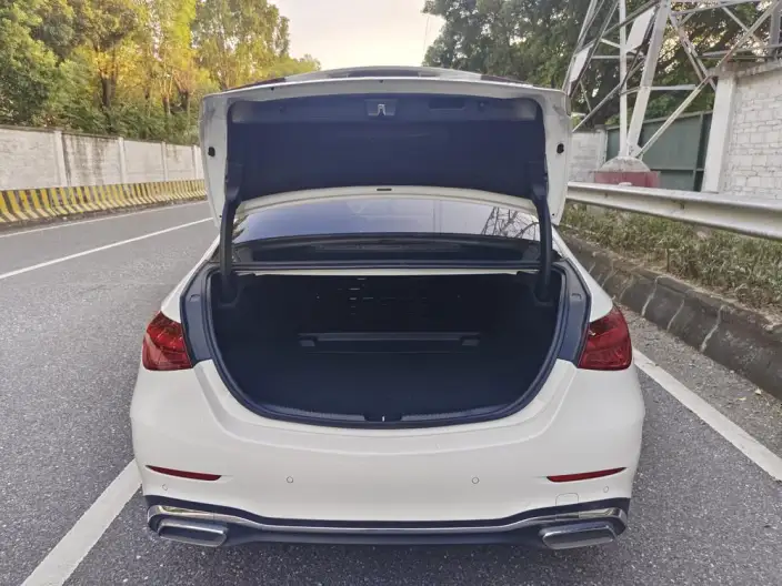 Mercedes-Benz C-Class 2023 Model C 260 L Sports Edition – фото 7