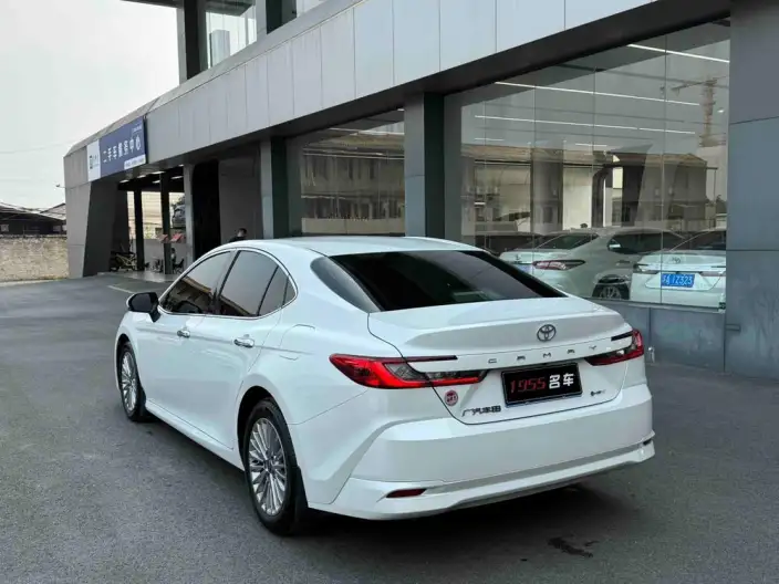 Toyota Camry 2024 Model Hybrid 2.0HGVP Deluxe Edition