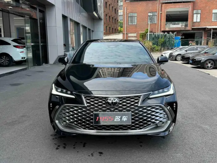 Toyota Avalon 2024 Model Intelligent Hybrid 2.5L E-CVT XLE Premium Edition